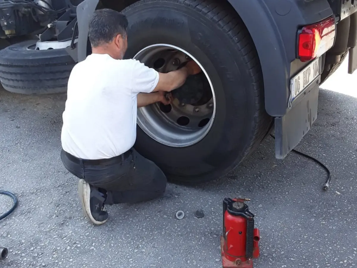 Zeytinburnu Oto Lastikçi